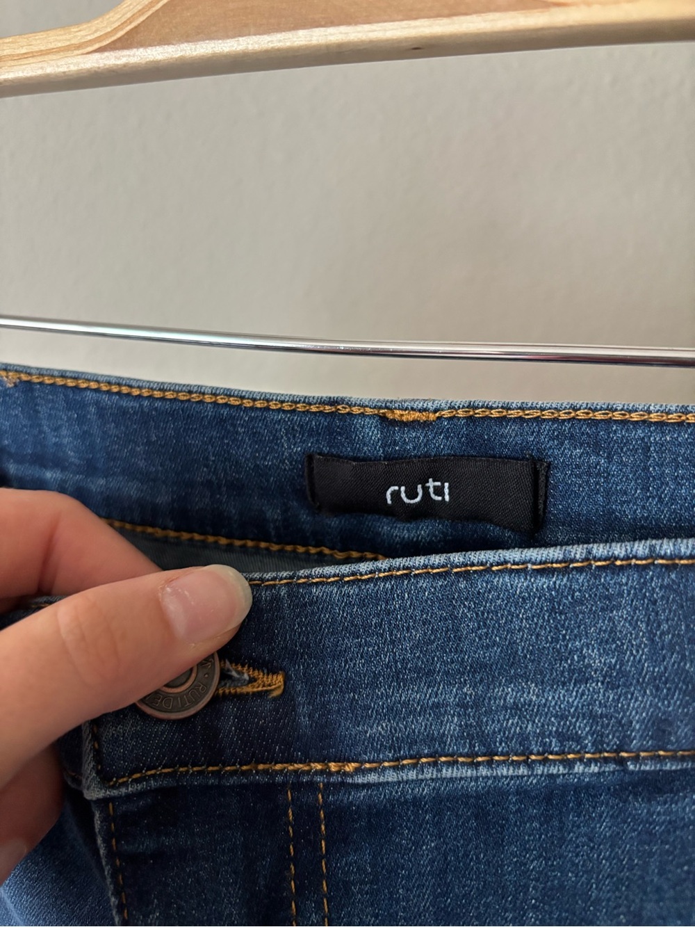 RUTI Wide-Leg Flare Women’s Jeans in Dark Blue Wash Size 12p - Picture 4 of 6